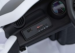 Pojazd RUF CTR3 Biały